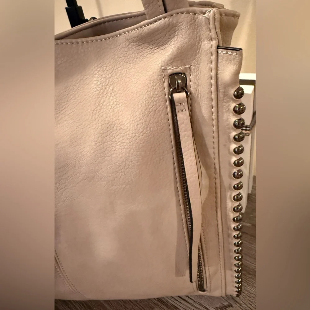 Max Studio Studded Tote Bag Beige Boho Vegan Leather Shoulder Bag Zip Pockets